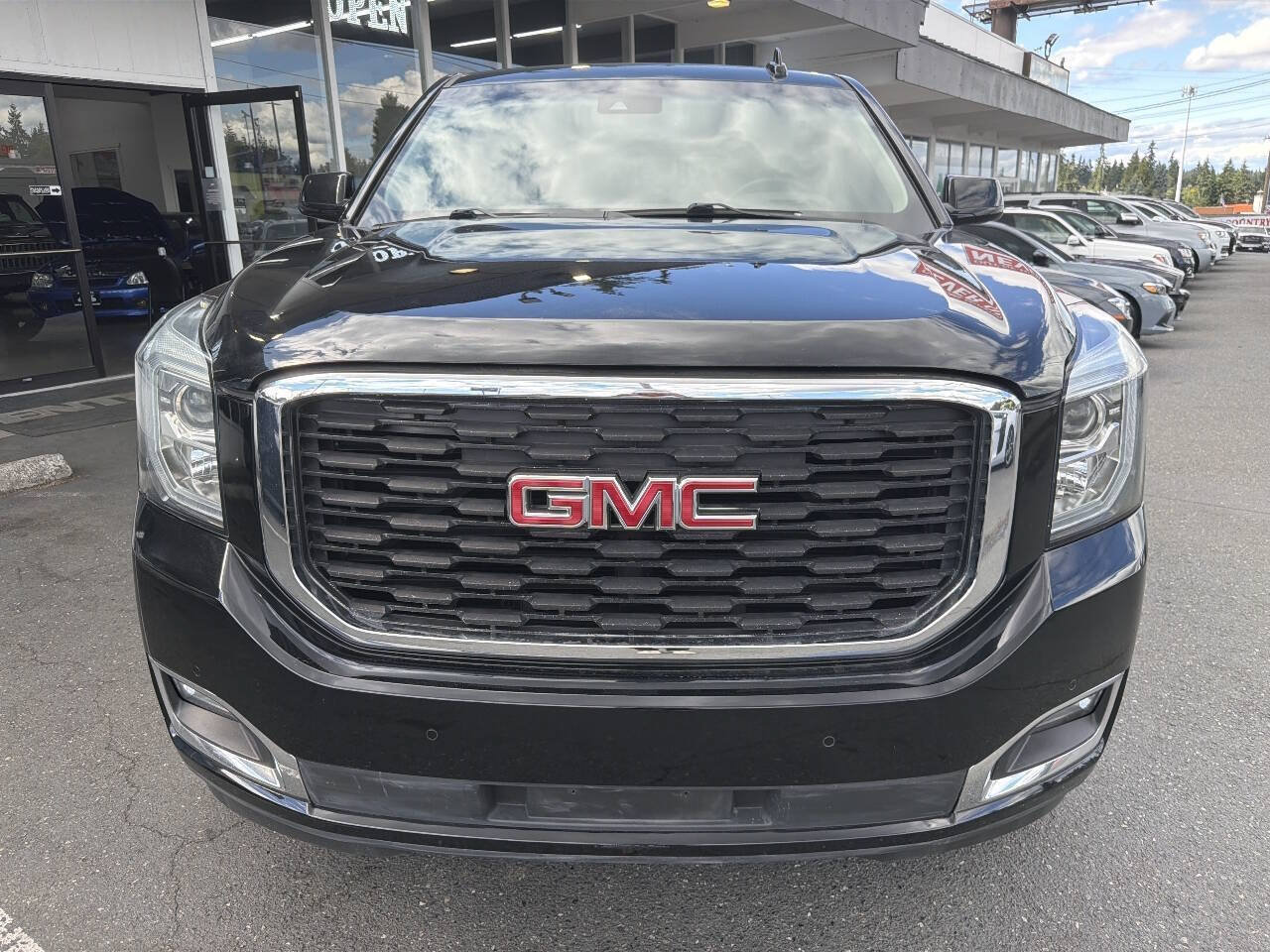 Used 2020 GMC Yukon XL Denali RWD image 12