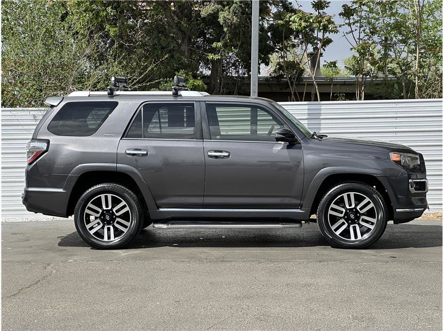 Used 2015 Toyota 4Runner Limited AWD/4WD image 9