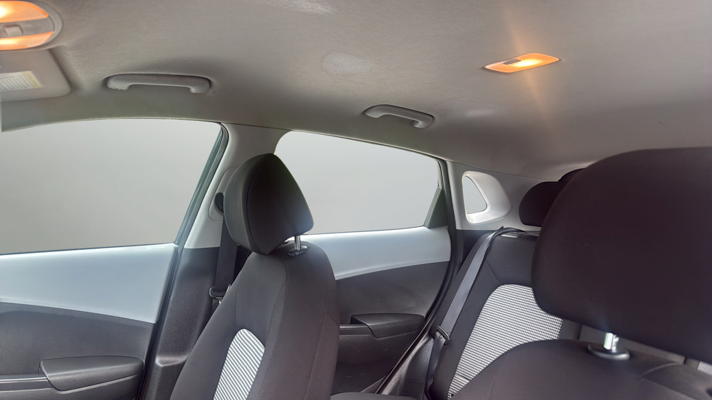 Used 2018 Hyundai Kona SE FWD image 18