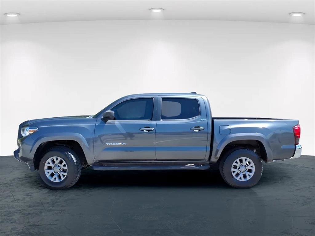 Used 2018 Toyota Tacoma SR5 image 3