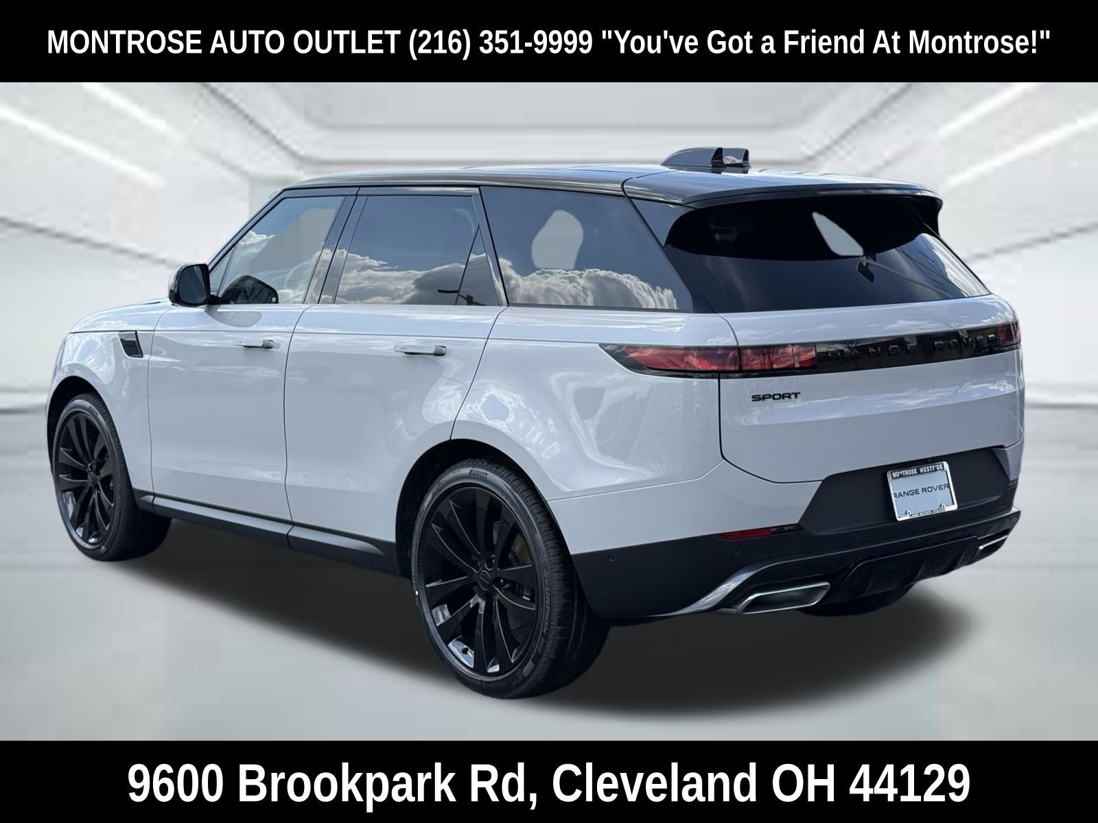 New 2026 Land Rover Range Rover Sport SE AWD/4WD image 3