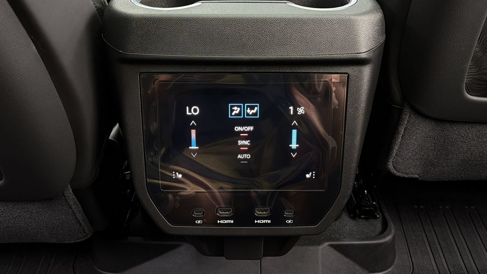 Used 2026 GMC Yukon XL Denali Ultimate w/ LPO, Floor Liner Package AWD/4WD image 41