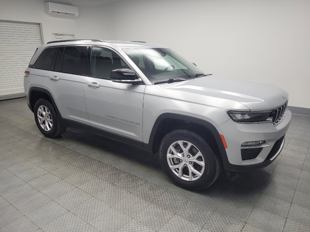 Used 2022 Jeep Grand Cherokee Limited image 11