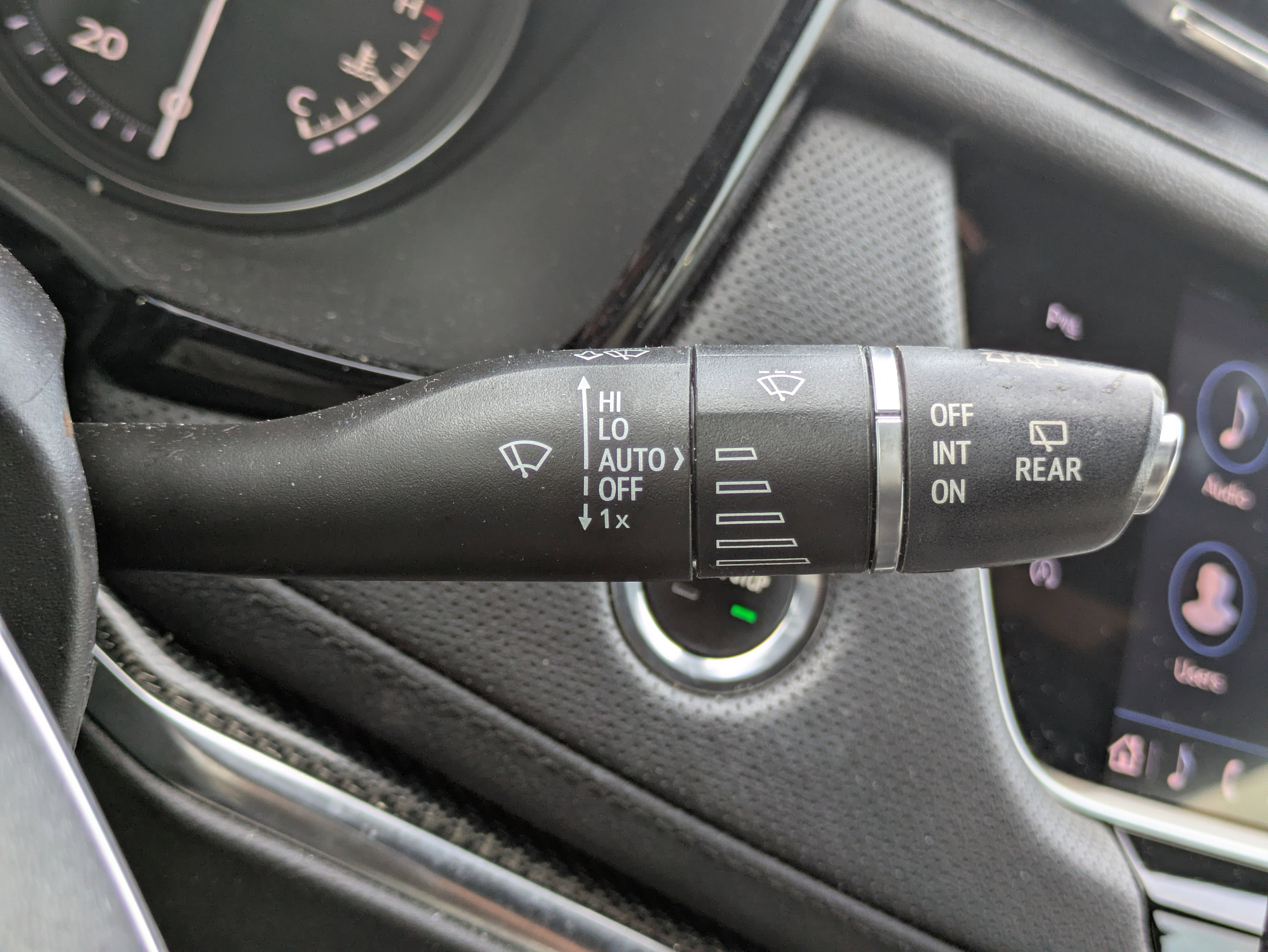 Used 2022 Cadillac XT5 Sportv w/ LPO, ONYX Package image 20