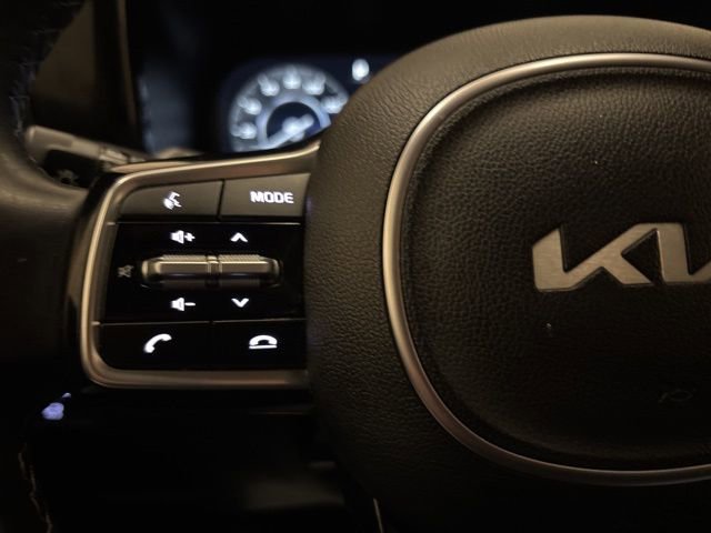Certified 2023 Kia Sorento SX image 16