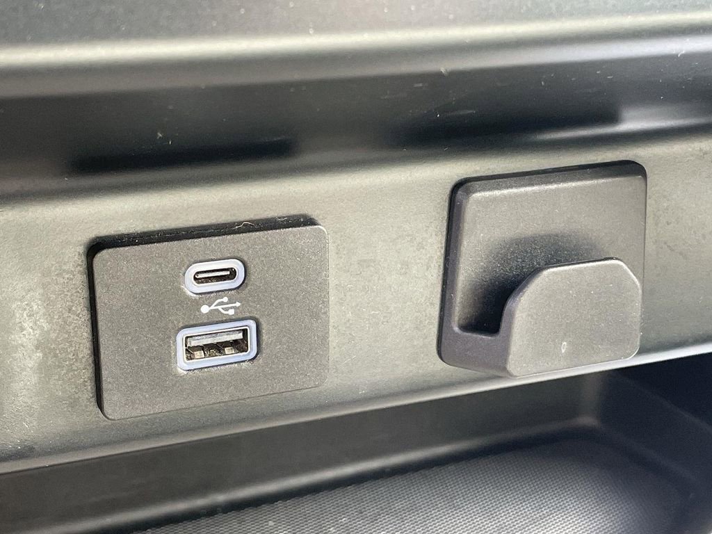 Used 2023 Ford F150 XLT image 32