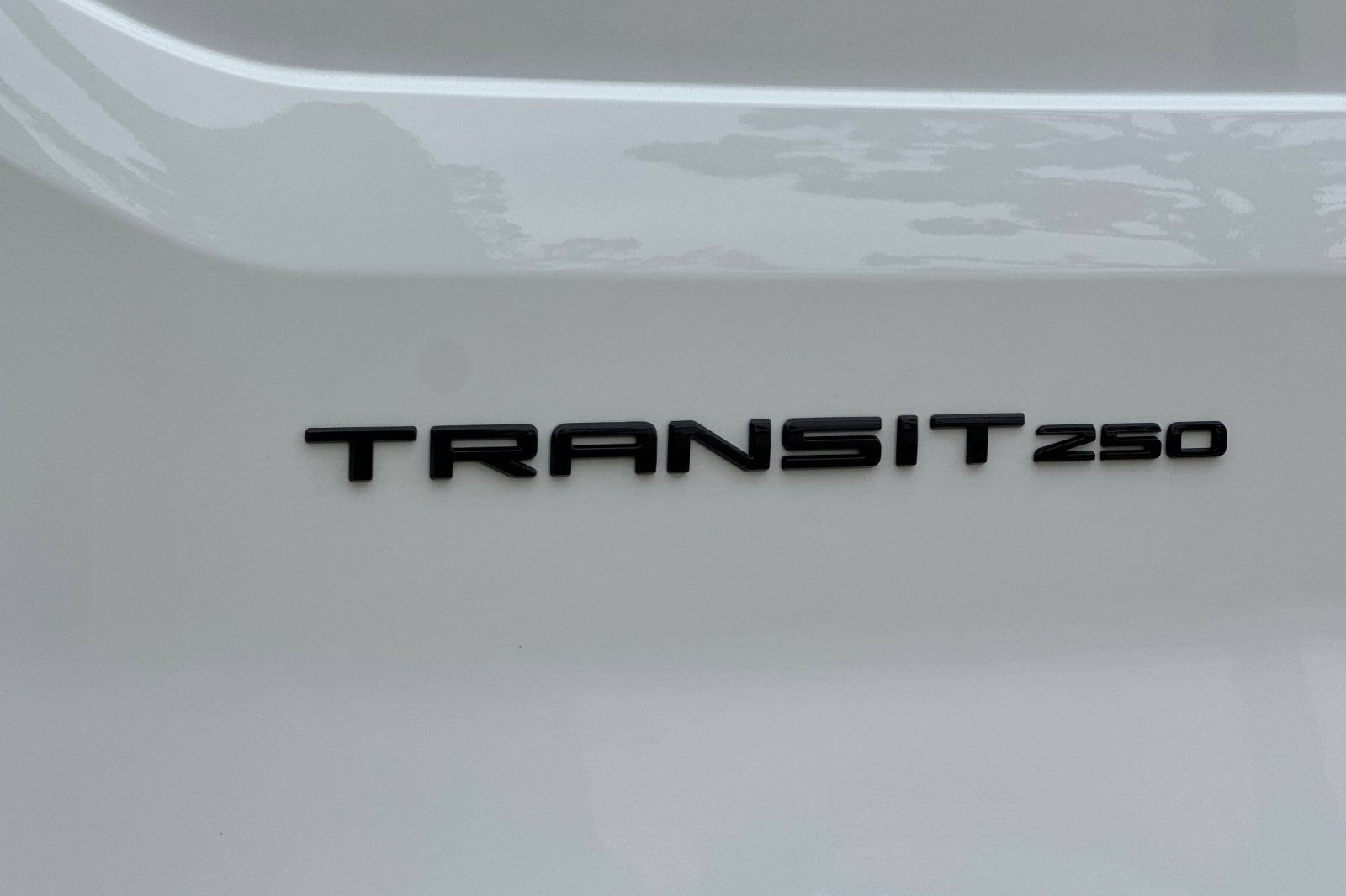 New 2026 Ford Transit 250 148 Medium Roof RWD image 25