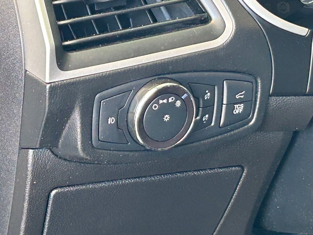 Used 2019 Ford Edge SEL w/ Equipment Group 201A FWD image 33