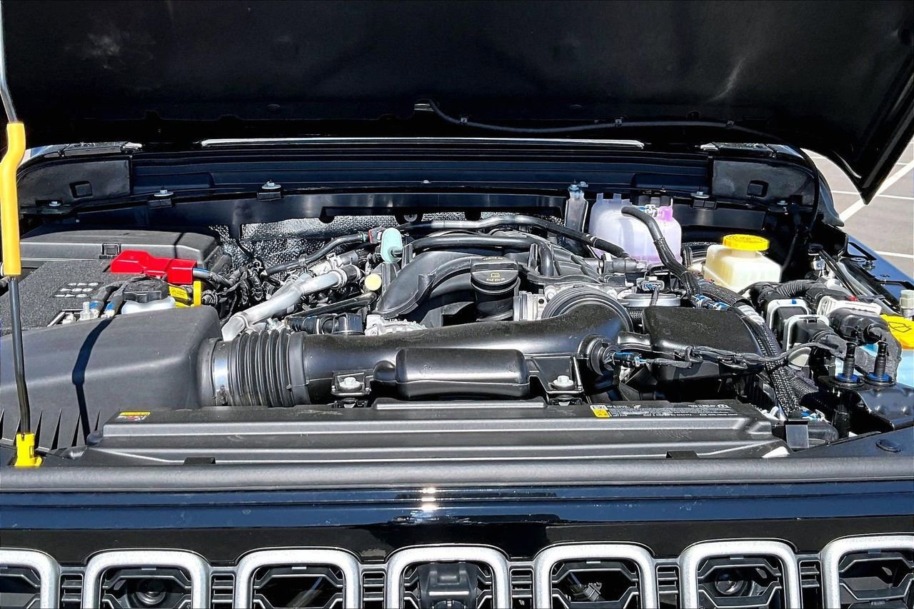 New 2026 Jeep Wrangler Sahara AWD/4WD image 36