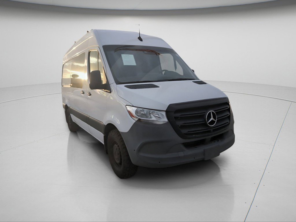 Used 2021 Freightliner Sprinter 2500 image 2