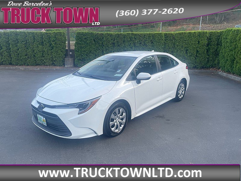 Used 2025 Toyota Corolla LE FWD image 1