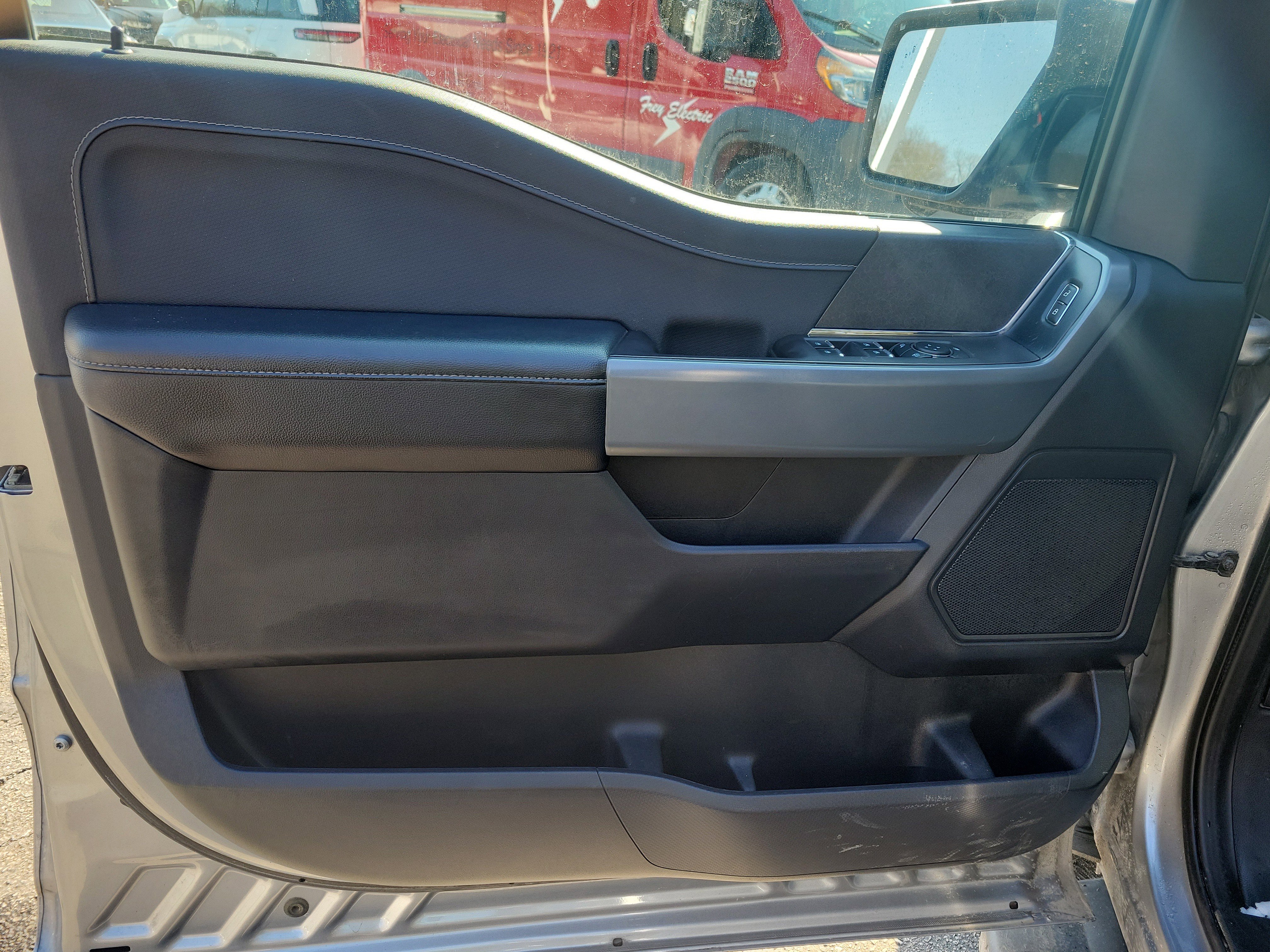 Used 2024 Ford F150 XLT w/ Mobile Office Package image 26