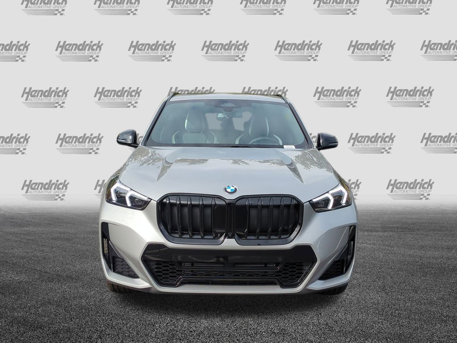 Used 2026 BMW X1 xDrive28i w/ Technology Package AWD/4WD image 3