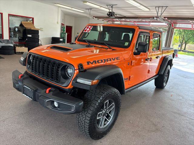 Certified 2025 Jeep Gladiator Mojave w/ Convenience Group AWD/4WD image 5