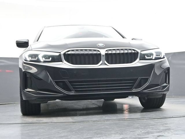 Used 2024 BMW 330i Sedan w/ Convenience Package RWD image 38