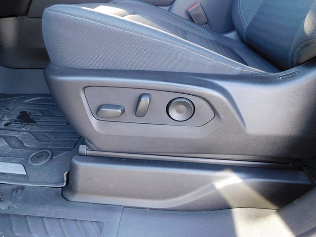 Used 2024 GMC Yukon SLE image 14