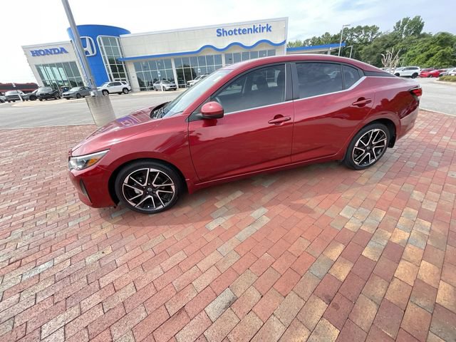 Used 2024 Nissan Sentra SV FWD image 29