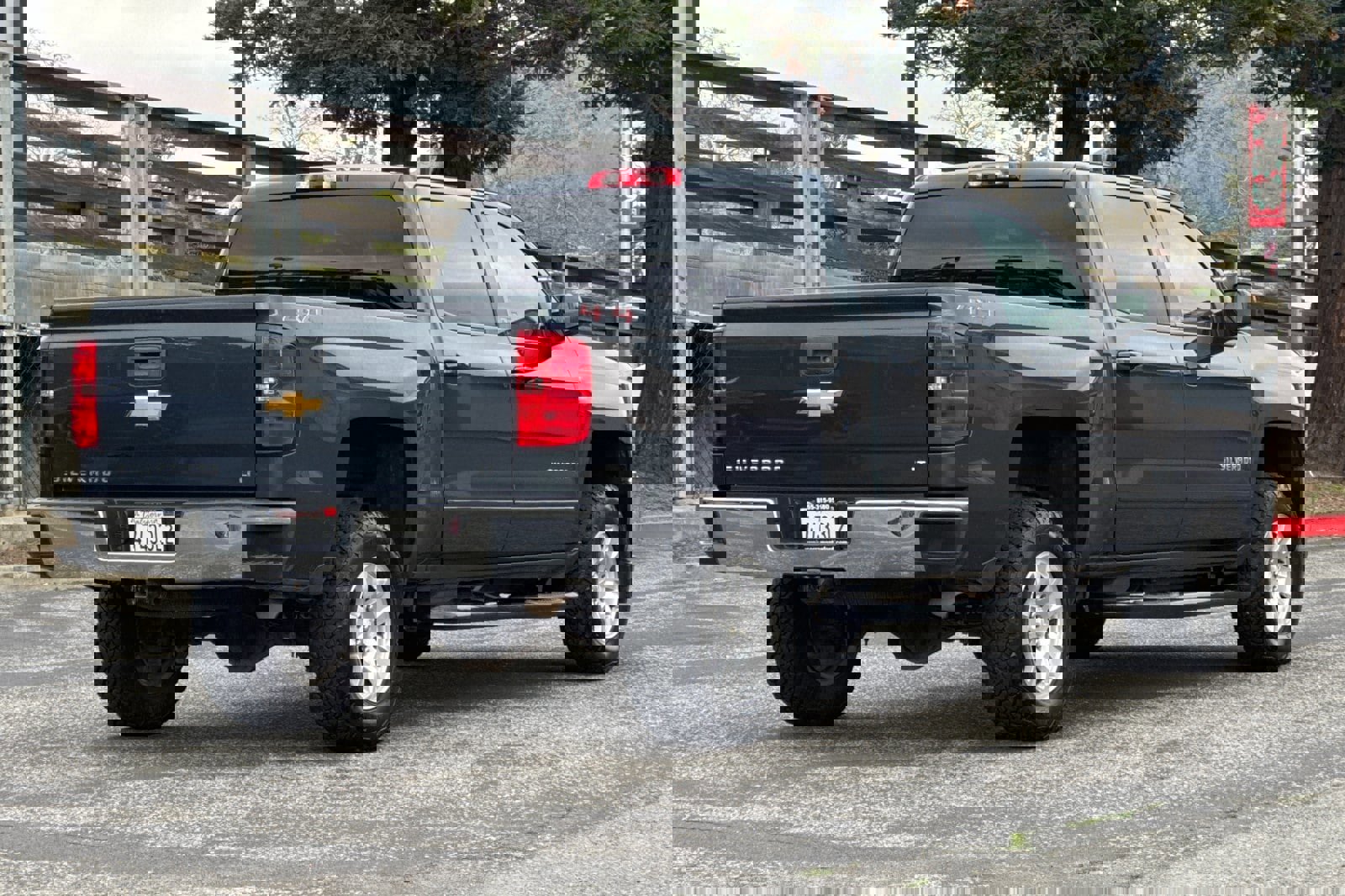 Used 2018 Chevrolet Silverado 1500 LT w/ All Star Edition image 4