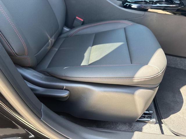 Used 2026 Chevrolet Trax RS w/ Sunroof Package FWD image 14