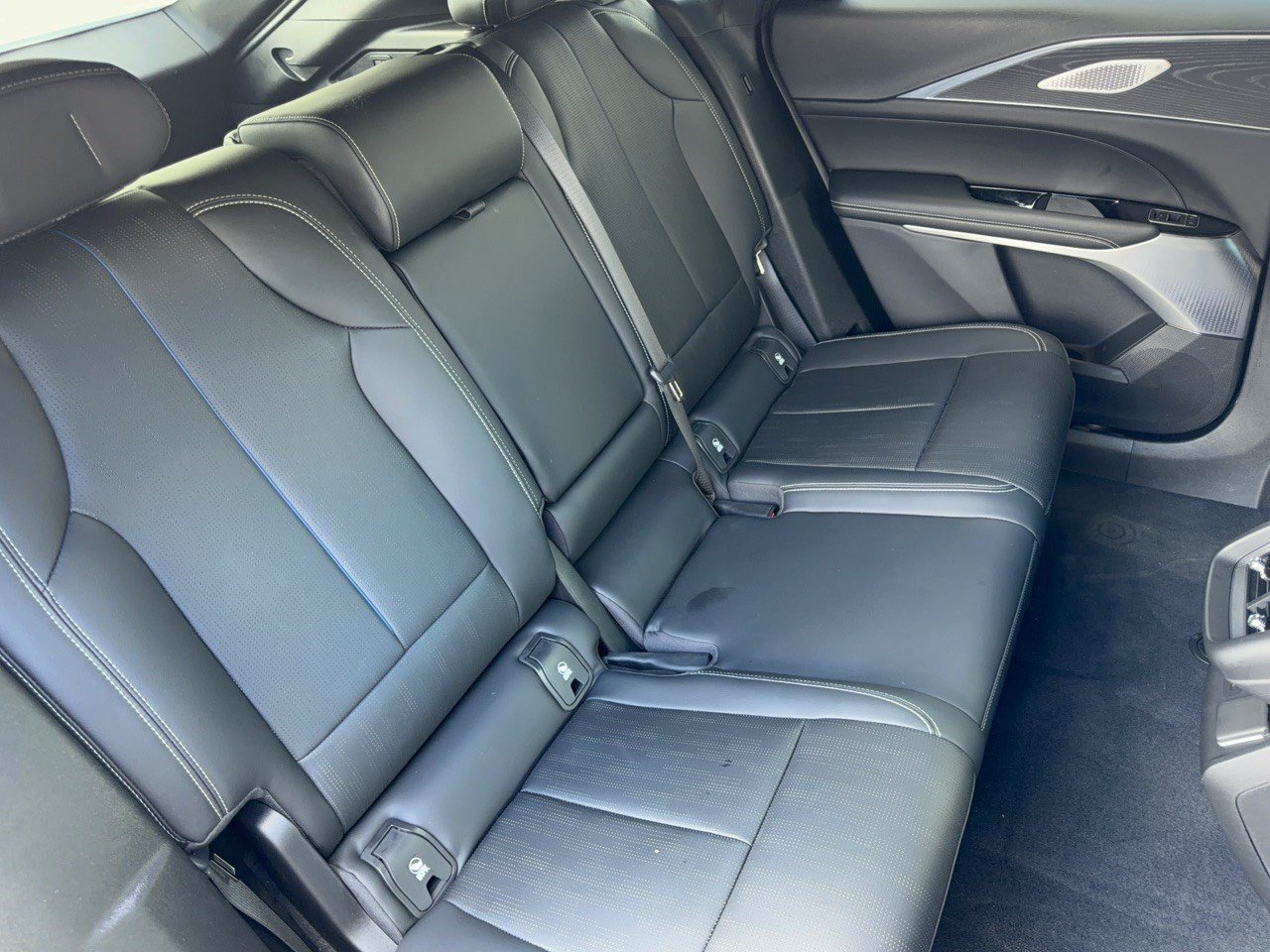 Certified 2024 Cadillac Lyriq Sport RWD image 29