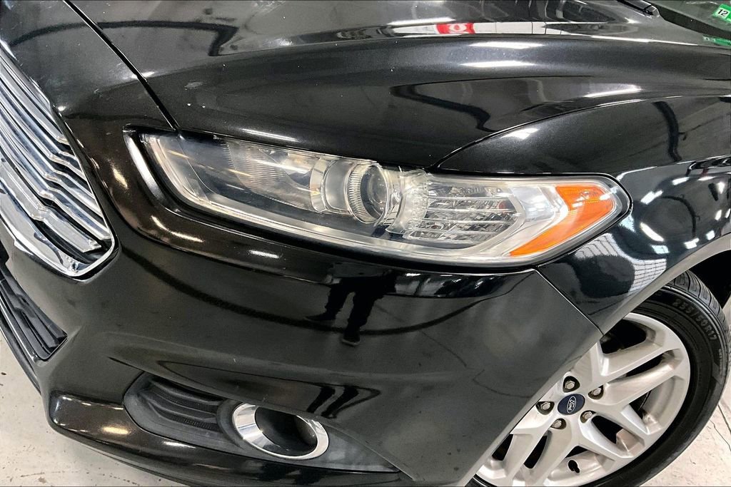Used 2013 Ford Fusion SE image 27