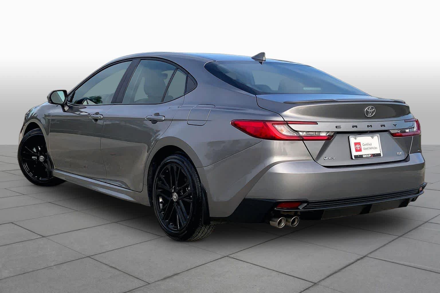 Used 2026 Toyota Camry SE w/ Multimedia Upgrade Package FWD image 12