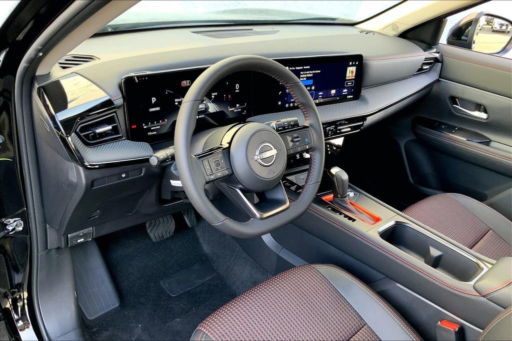 New 2026 Nissan Kicks SR w/ Cold Weather Package image 7