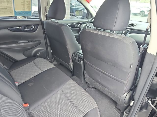 Used 2017 Nissan Rogue Sport SV image 13