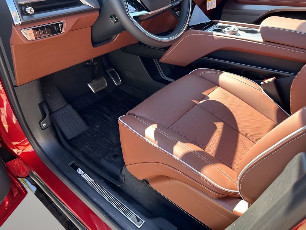 New 2026 Cadillac Vistiq Platinum w/ LPO, Floor Liner Package image 28