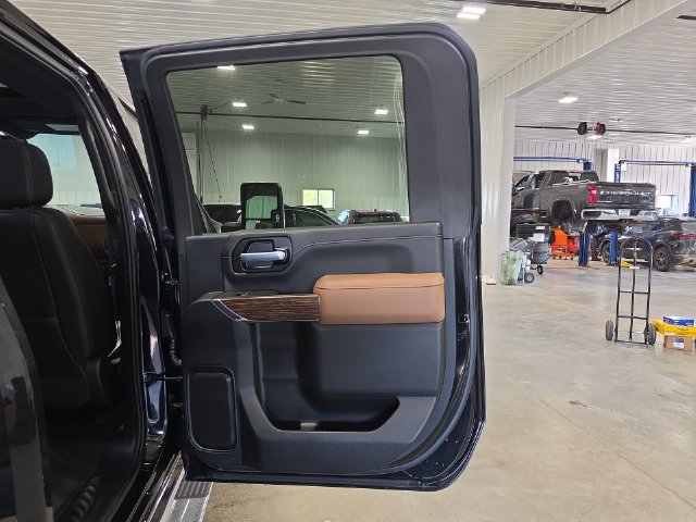 Used 2021 Chevrolet Silverado 3500 High Country w/ Z71 Off-Road Package AWD/4WD image 29