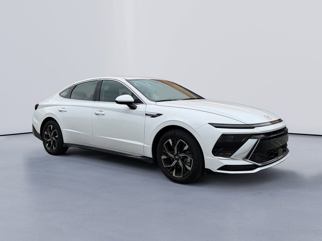 Used 2025 Hyundai Sonata SEL image 1