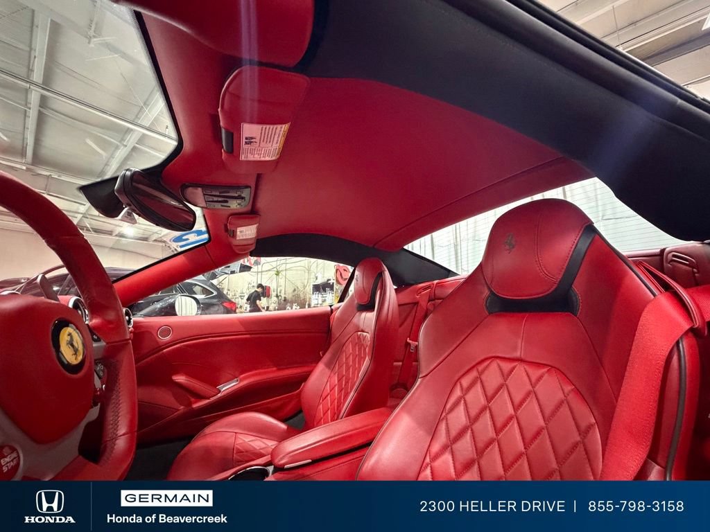 Used 2015 Ferrari California T RWD image 18
