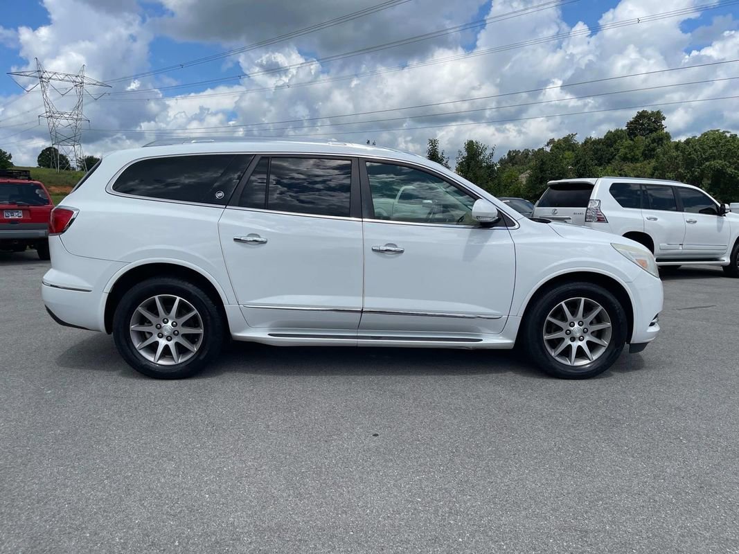 Used 2016 Buick Enclave Leather image 2