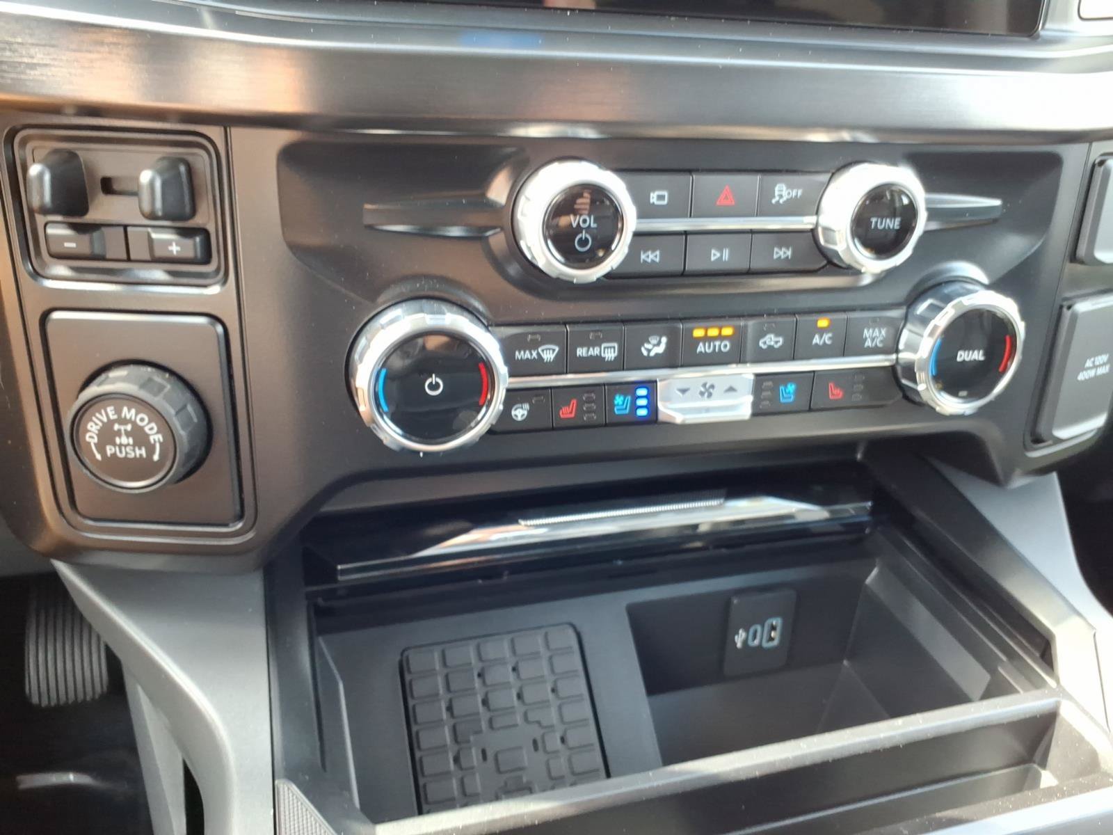 New 2026 Ford F350 Lariat RWD image 20