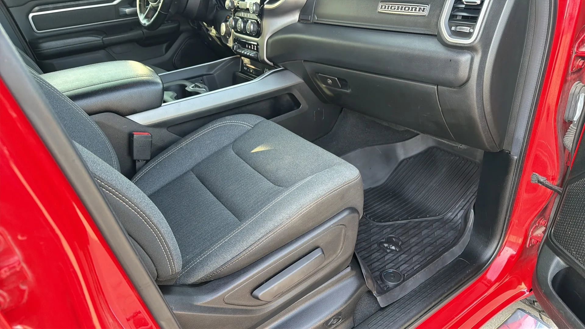 Used 2019 RAM 1500 Big Horn image 64