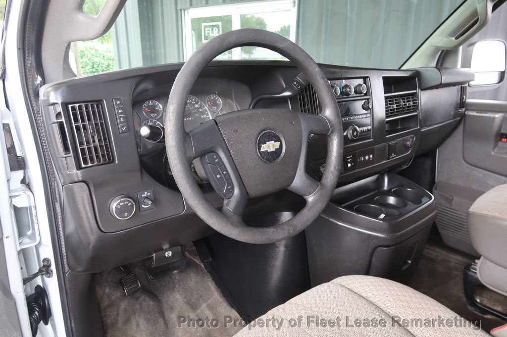 Used 2018 Chevrolet Express 3500 LT w/ LT Preferred Equipment Group RWD image 10