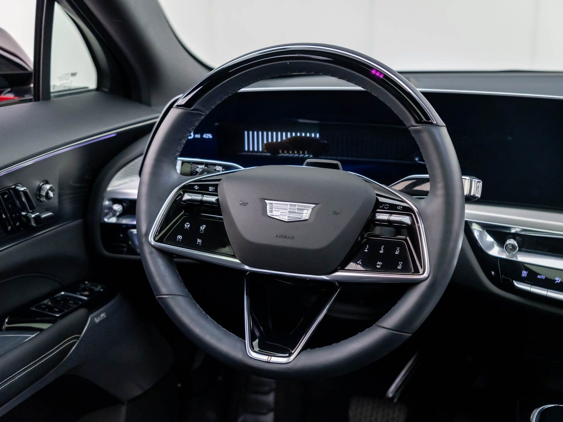 Certified 2025 Cadillac Lyriq Luxury w/ LPO, Floor Liner Package image 13