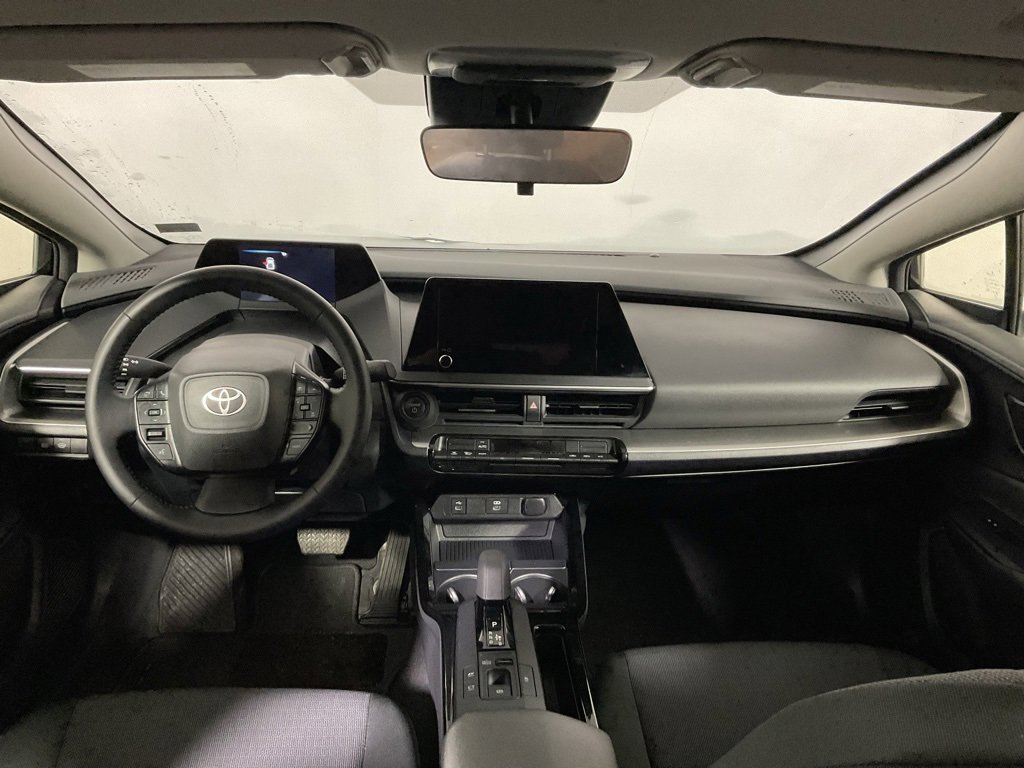 Used 2025 Toyota Prius LE image 21