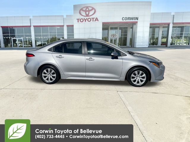 Used 2025 Toyota Corolla LE image 9