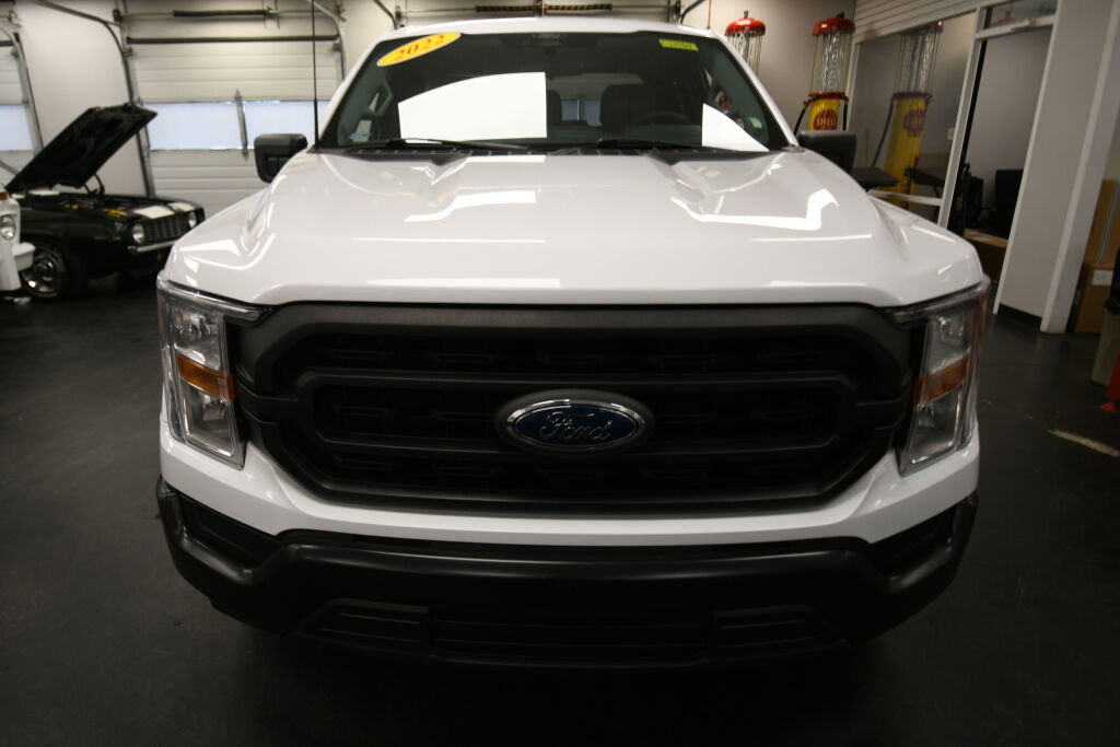 Used 2022 Ford F150 XL w/ Equipment Group 101A High RWD image 3