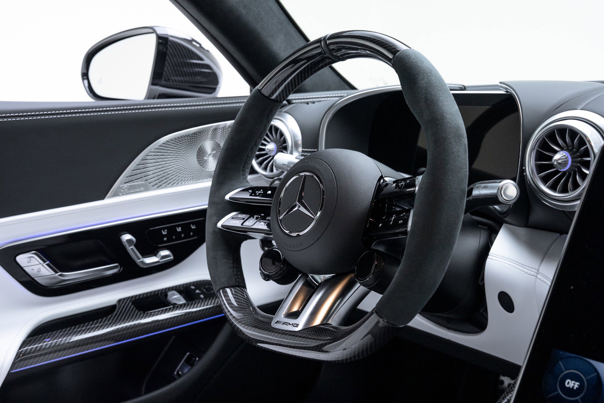 Used 2026 Mercedes-Benz AMG GT 63 image 40