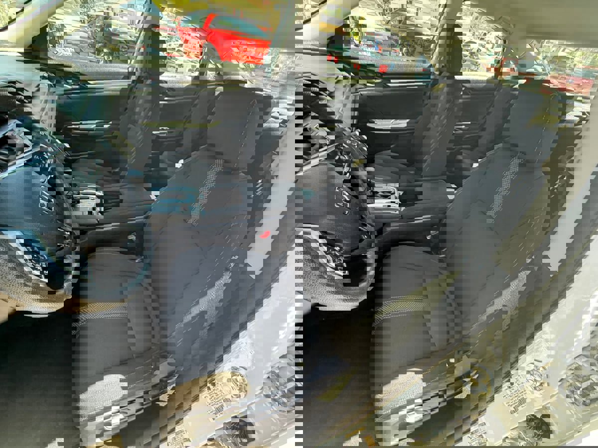 Used 2019 Honda Civic LX image 9