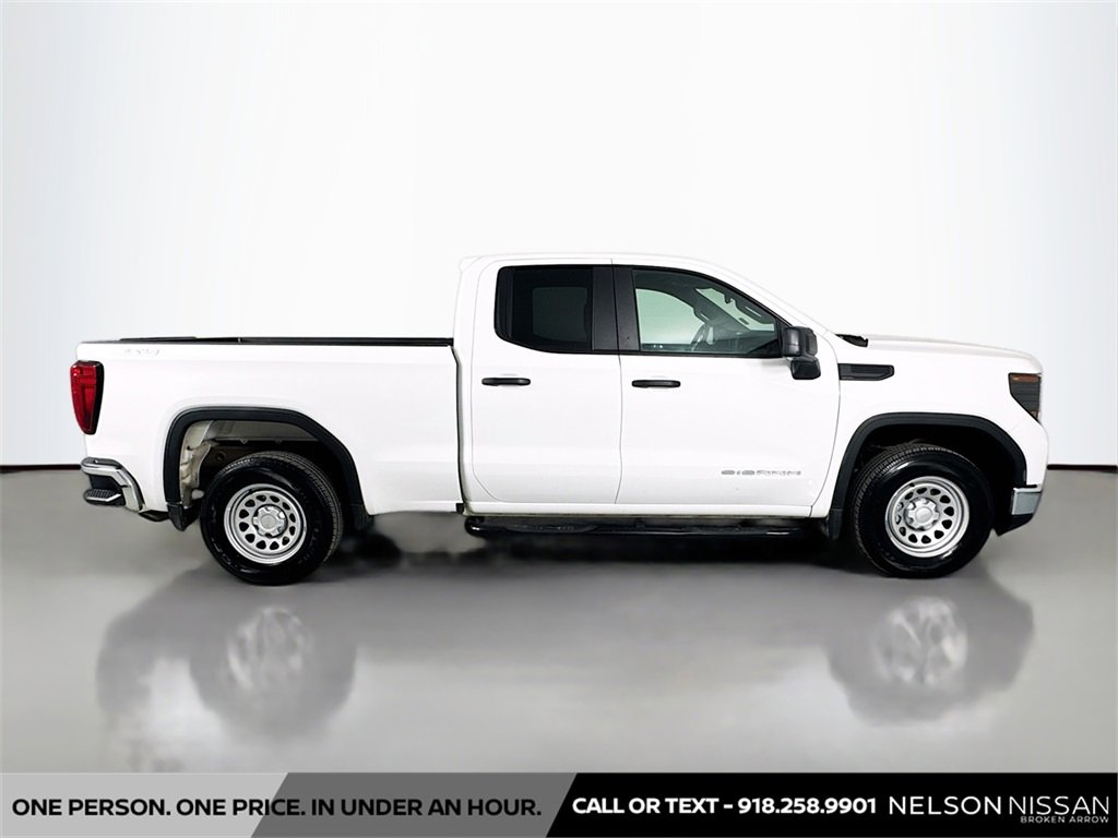 Used 2024 GMC Sierra 1500 Pro w/ Pro Value Package image 4