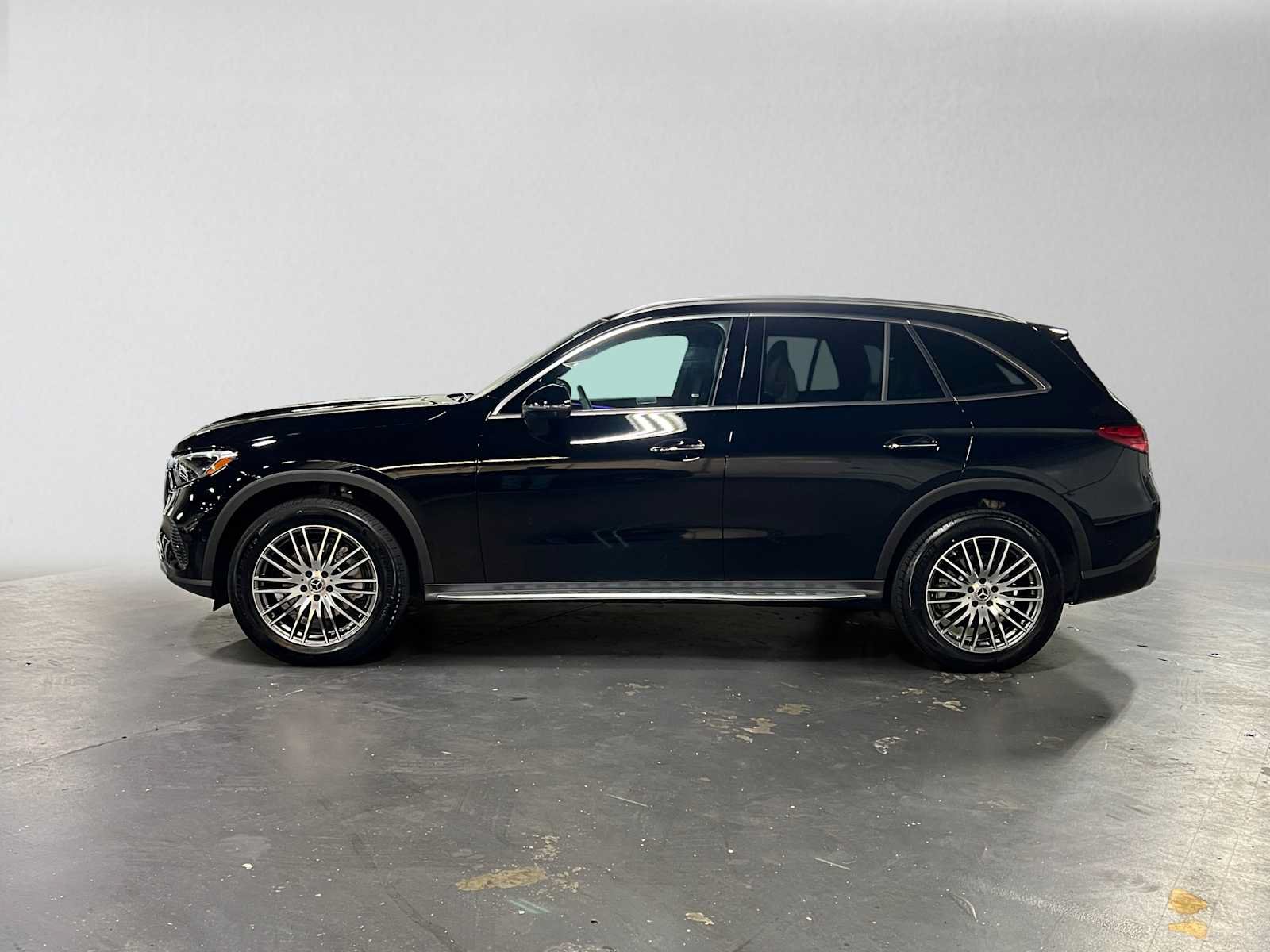 Used 2026 Mercedes-Benz GLC 300 4MATIC image 6