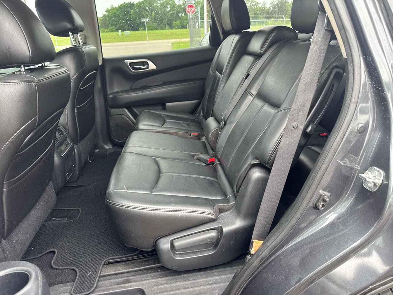 Used 2013 Nissan Pathfinder SL AWD/4WD image 11