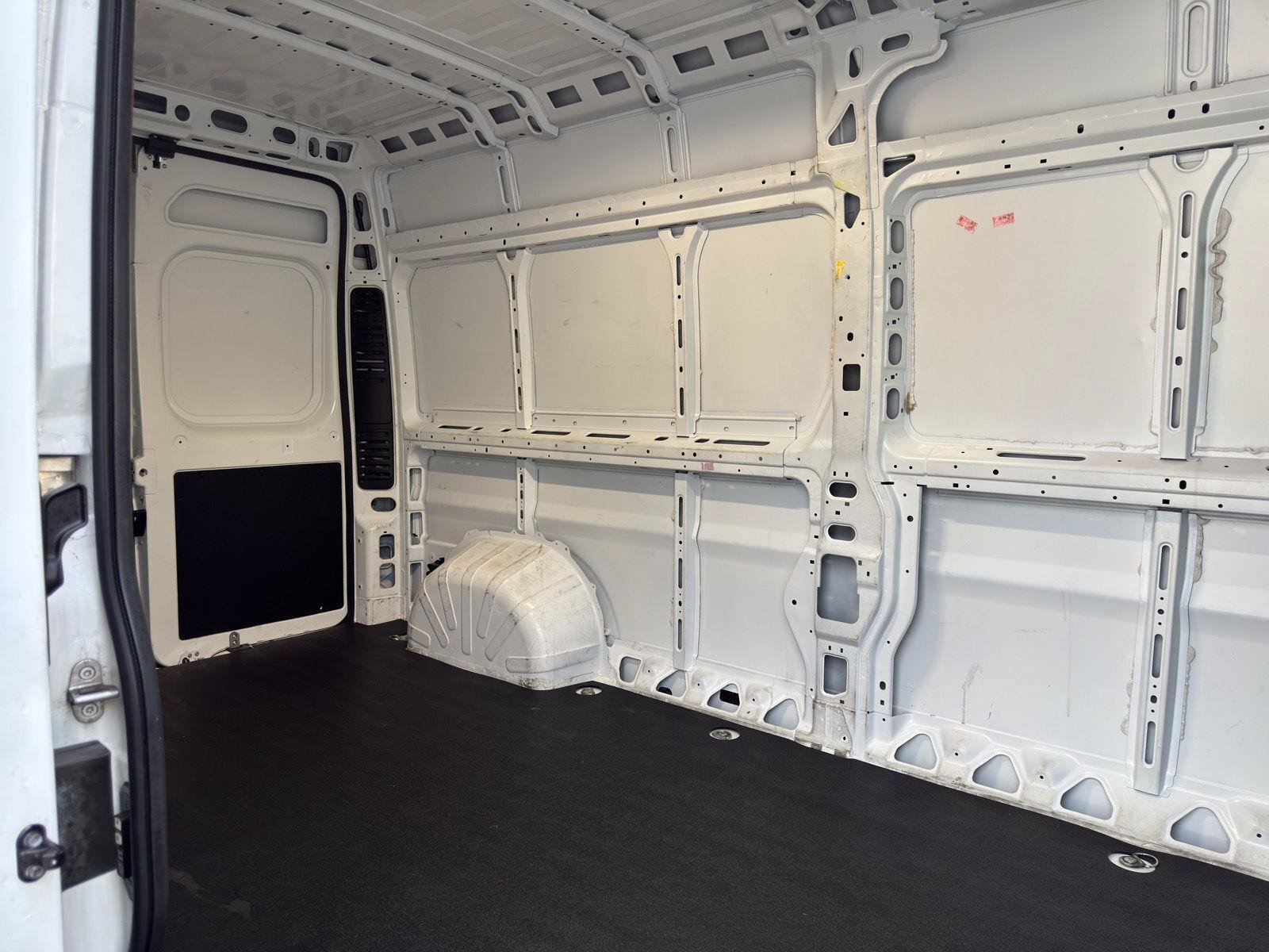 Used 2025 RAM ProMaster 2500 w/ Convenience Group FWD image 30