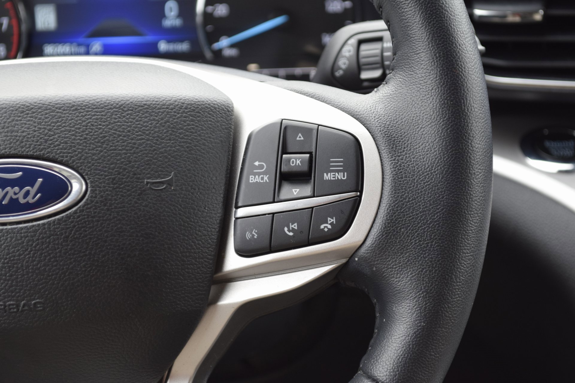 Used 2023 Ford Explorer XLT w/ Equipment Group 202A image 13