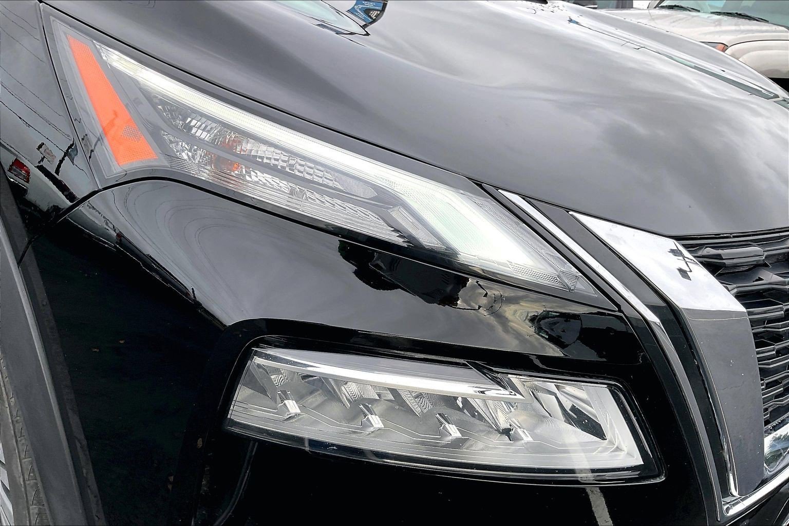 Used 2023 Nissan Rogue SV image 26