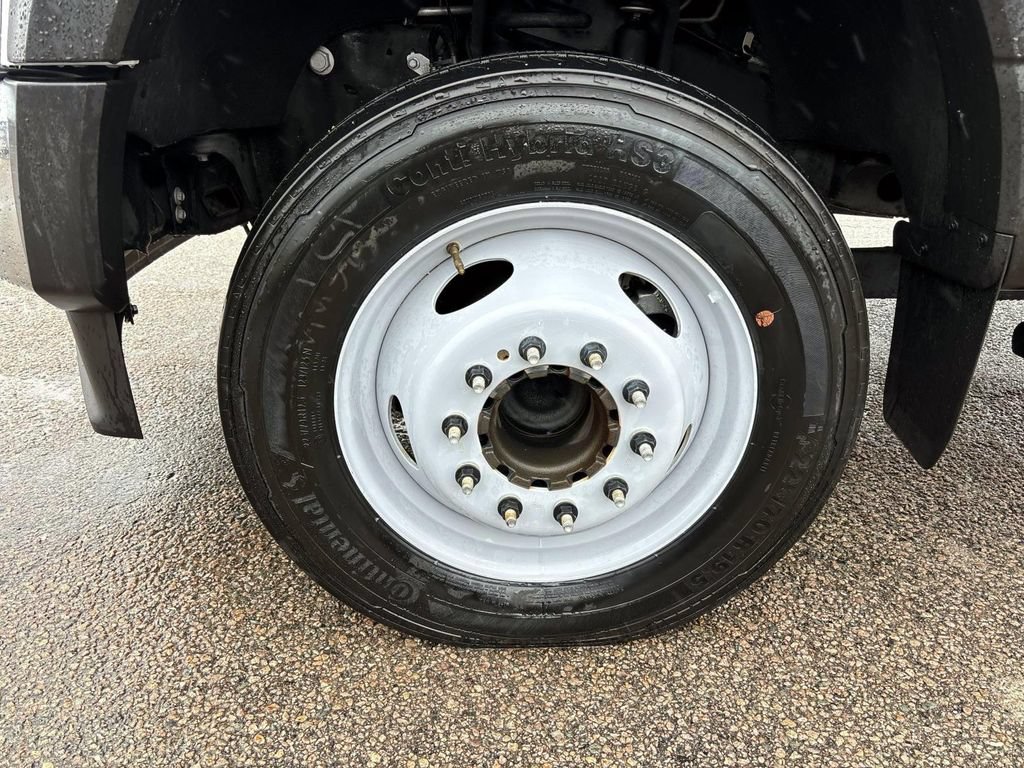Used 2023 Ford F550 2WD Regular Cab Super Duty image 7