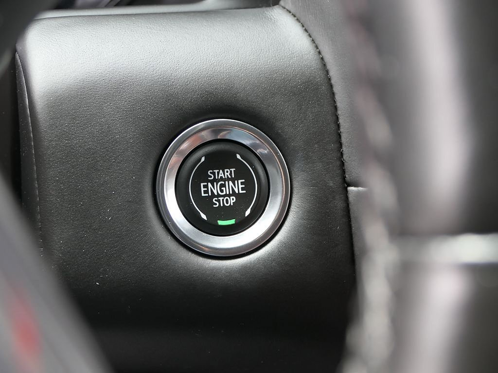 Used 2023 GMC Yukon Denali Ultimate AWD/4WD image 16